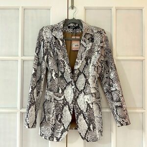 Tailored skinny snake blazer size US 0
